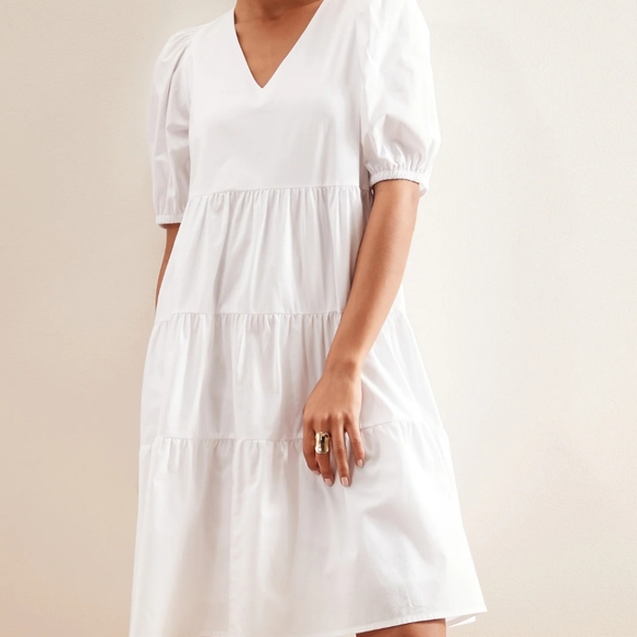 Banana Republic Dresses & Skirts - Gorgeous Puff Sleeve Tiered Dress